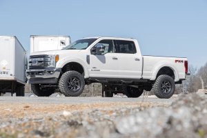 Ford F-350 Super Duty Suspension Lift Kit - Rough Country - 4.5 Inch Lift Kit | FR D/S | M1 - '17-'22